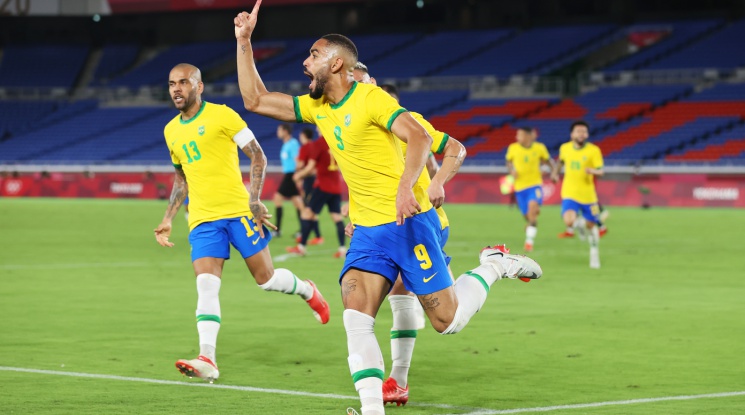 Бразилия защити олимпийската си титла след триумф срещу Испания (видео)