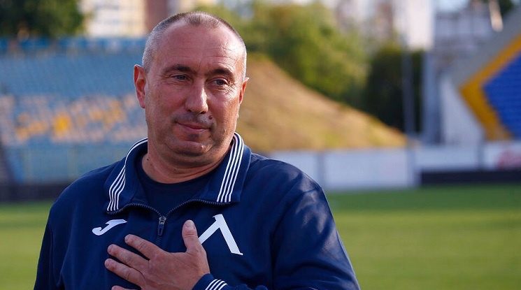 Стоилов: Трябва да играем за победа от първата минута